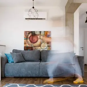 Sunshine Apartment